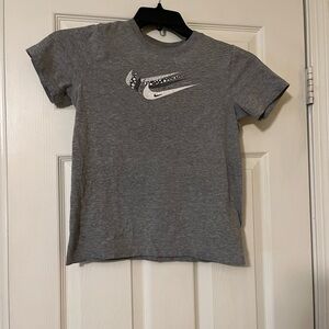 PM013026 Nike Kids Gray T-Shirt